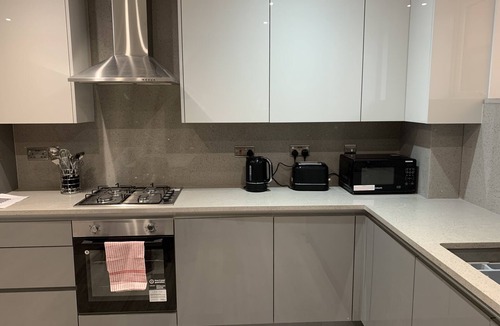 Gascoigne Apartment | Stunning 2-Bed Apartment in Barking