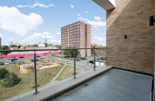 Gascoigne Apartment | Stunning 2-Bed Apartment in Barking