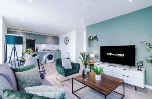 Vauxhall Apartment | Stunning 2-Bed Flat, Amazing Location, Sleeps 4!