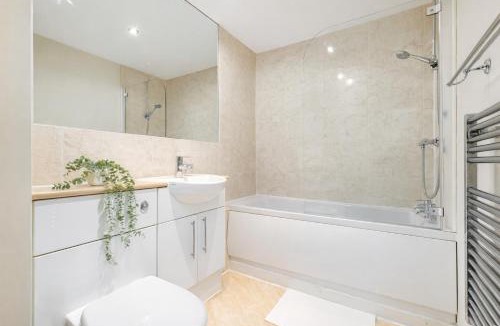 Wimbledon Park Apartment | Stunning 2 Bed Flat in the Heart of Wimbledon