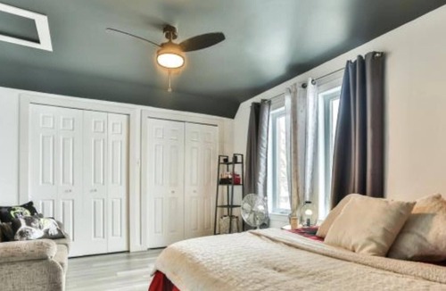Communaute-Urbaine-de-l'Outaouais House | Stunning 2-bed House in Gatineau