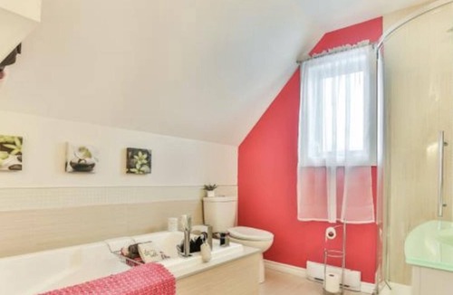 Communaute-Urbaine-de-l'Outaouais House | Stunning 2-bed House in Gatineau