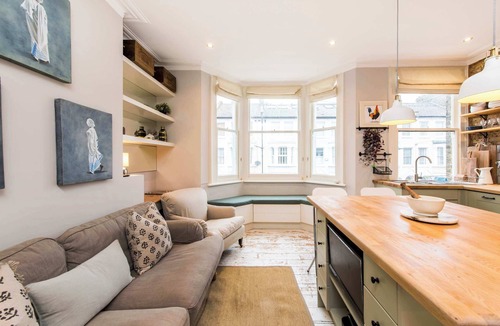 Fulham Broadway Apartment | Stunning 2-bedroom flat in Fulham