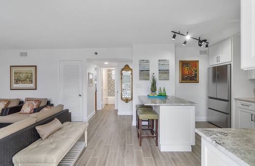 Cypress Point Apartment | Stunning 2 Bedroom/2 Bath!