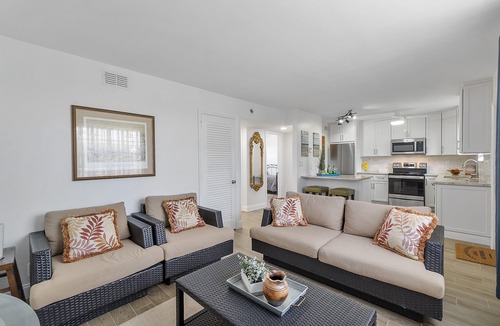 Cypress Point Apartment | Stunning 2 Bedroom/2 Bath!