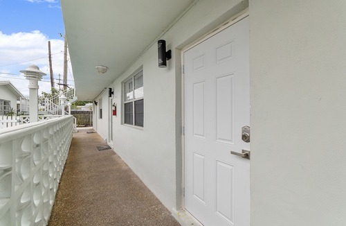 Cypress Point Apartment | Stunning 2 Bedroom/2 Bath!