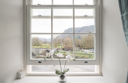 Llanrwst Apartment | Stunning 2 Bedroom Apartment