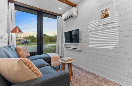 Waco House | Stunning 2-Story Container Home with Rooftop Terrace