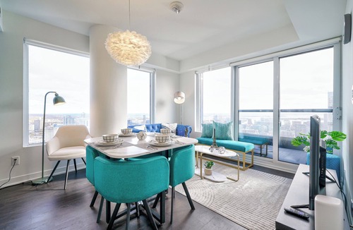 Garden District Condo | Stunning 2Bed2Bath Suite with Lake and CN Tower View in Downtown Toronto