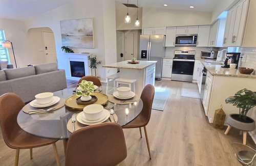 Venice Gardens House | Stunning 2Br/2Ba Pool Home Near Beaches