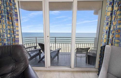 Brush - Stewarts House | Stunning 2BR Oceanfront Beach Villa - 3 Balconies