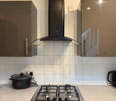 Glyndon House | Stunning 2BR peaceful House