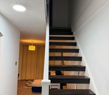 Glyndon House | Stunning 2BR peaceful House