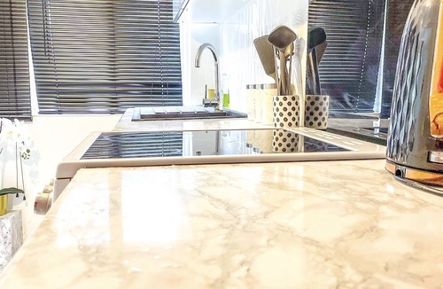 Shirley Apartment | Stunning 3-Bed House in London with free parking