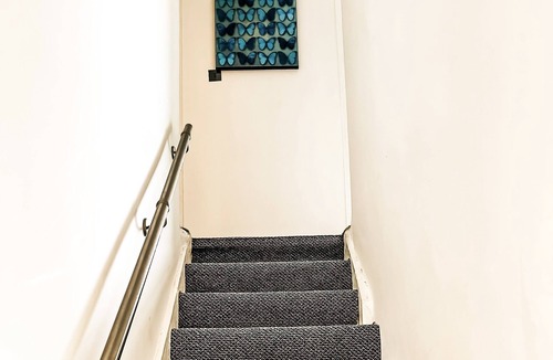 Shirley Apartment | Stunning 3-Bed House in London with free parking