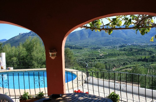 Alcalali Villa | Stunning 3 bedroom villa in the renowned Jalon Valley