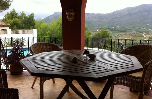 Alcalali Villa | Stunning 3 bedroom villa in the renowned Jalon Valley