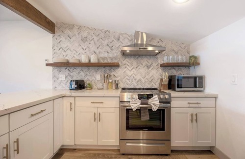 Fort Lewis House | Stunning 3b1bHome w/Lake Access