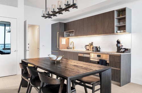 Downtown Miami Apartment | Stunning 3BD Penthouse on 50th Floor with Panoramic Water Views