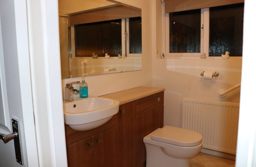 Little Hay House | Stunning 4-Bed House in Birmingham