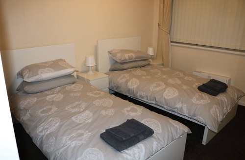 Little Hay House | Stunning 4-Bed House in Birmingham