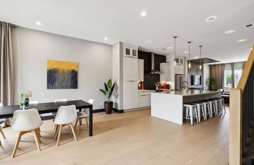 Madison House | Stunning 4 Bedroom/4.5 Bath Home w/Rooftop Deck!