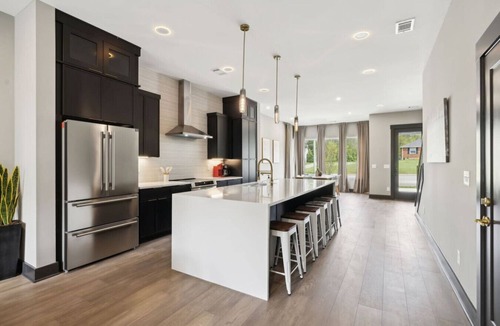 Madison House | Stunning 4 Bedroom/4.5 Bath Home w/Rooftop Deck!