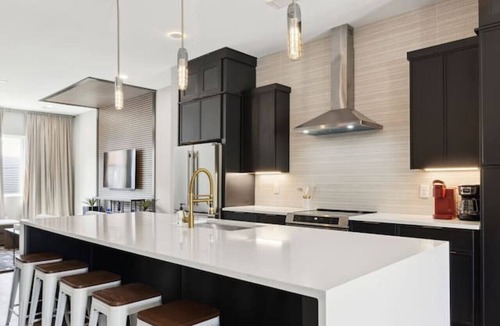 Madison House | Stunning 4 Bedroom/4.5 Bath Home w/Rooftop Deck!