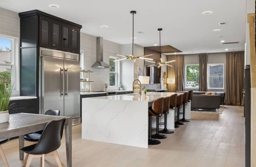 Madison House | Stunning 4 Bedroom/4.5 Bath Home w/Rooftop Deck!