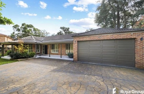 Castle Hill House | Stunning 4-bedroom with pooln