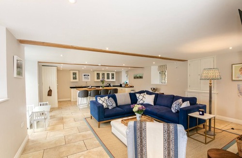 Culworth Other | Stunning 4-Bedroom Barn Conversion