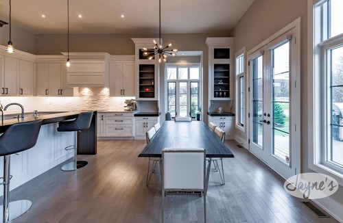 Glen Huron House | Stunning 4 bedroom 3 bathroom country home