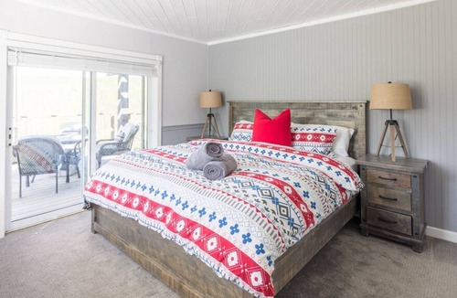 Grey Highlands Ski Chalet | Stunning 4-Bedroom Cottage - Perfect Getaway!