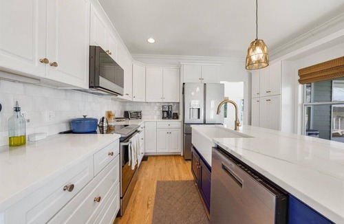 Arley House | Stunning 4+ bedroom home, sunset views - Smith Lake