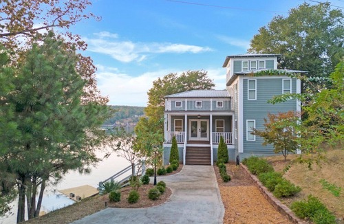 Arley House | Stunning 4+ bedroom home, sunset views - Smith Lake