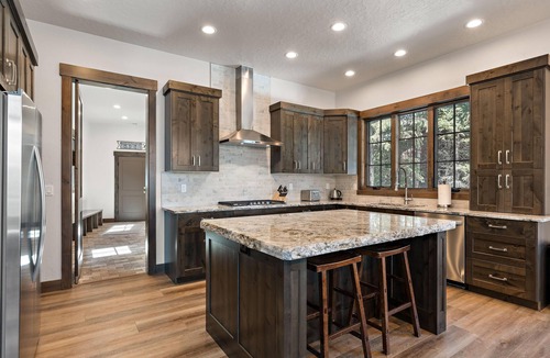 Tamarack House | Stunning 4 BR Estate Home