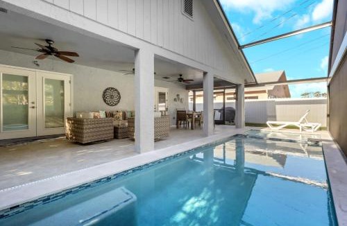 Naples Park House | Stunning 4BR Home l Near Vanderbilt Beach