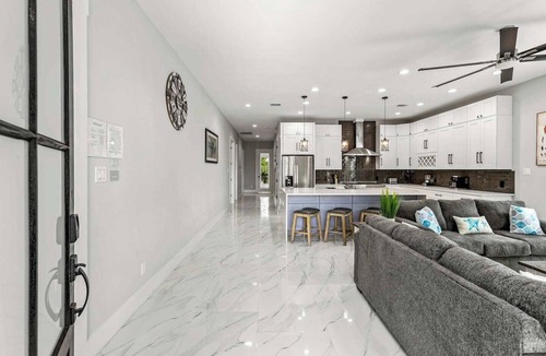 El Lago House | Stunning 4BR Home Near the Bay!