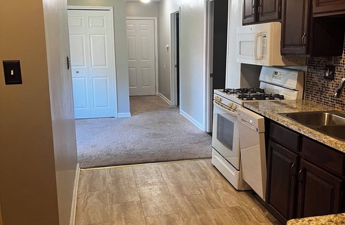 Mount Clemens House | Stunning 4BR Ranch-Style Home with Modern.