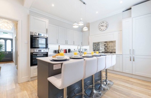 Cheltenham House | Stunning 5 Bed Regency Home