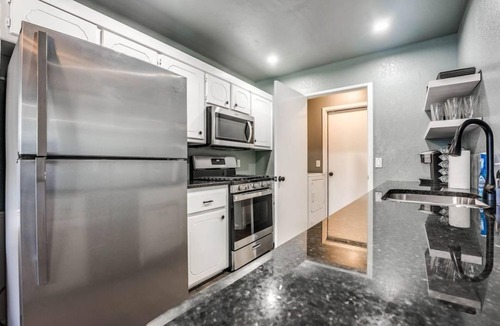 South Oklahoma City House | Stunning 5-Bedroom Veteran-Owned Home in Quiet OKC