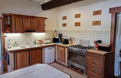 Mirepoix House | Stunning 6 bedroom Farmhouse with heated pool.