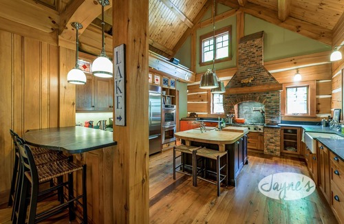 Dysart et al Cottage | Stunning 6 Bdrm Kawagama Lake Compound! Ultimate privacy! Sunsets!