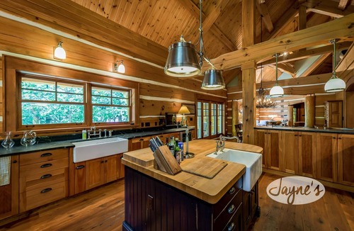 Dysart et al Cottage | Stunning 6 Bdrm Kawagama Lake Compound! Ultimate privacy! Sunsets!
