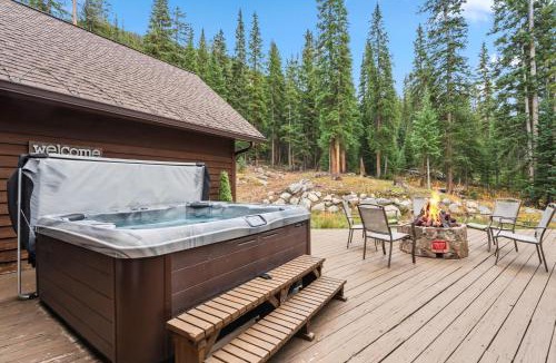 Blue River House | Stunning 6BR Lodge w Beautiful Mt Quandary Views