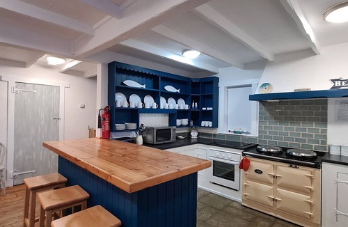 Selsey House | Stunning 7 bed on Beach Pool Spa Aga Fire Games room & Exciting update for 2026