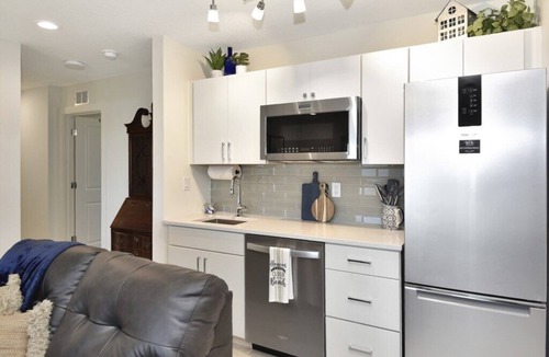 Painters Walk House | Stunning 7BR Oceanfront Home, Perfect for Groups