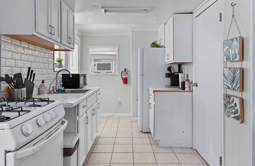 Wildwood Apartment | Stunning 8 beds 4 baths Minute 2 Beach & boardwalk