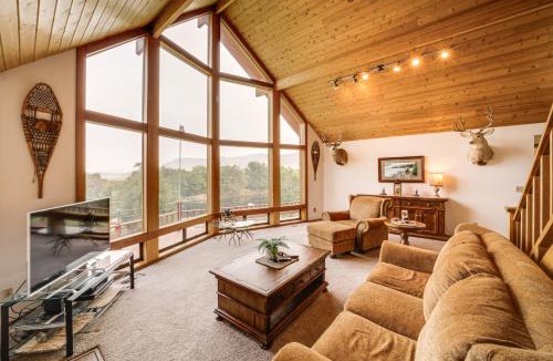 Brewster House | Stunning A-Frame Home w/Views, 10 Mi to Okanogan!
