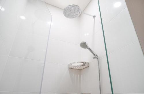 Mampang Prapatan Apartment | Stunning and Comfortable 2BR Samara Suites Apartment By Travelio